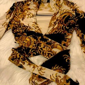 Buchona tie top